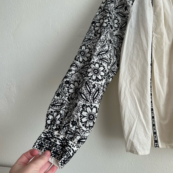 Roller Rabbit Embroidered Sleeve Adrianna Rodhi Made in India Blouse XS - Picture 4 of 8